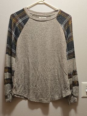 Maurices heathered taupe knit top